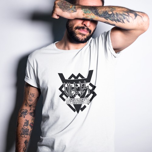 Buy a T-shirt - Veles Buy a T-shirt - Veles